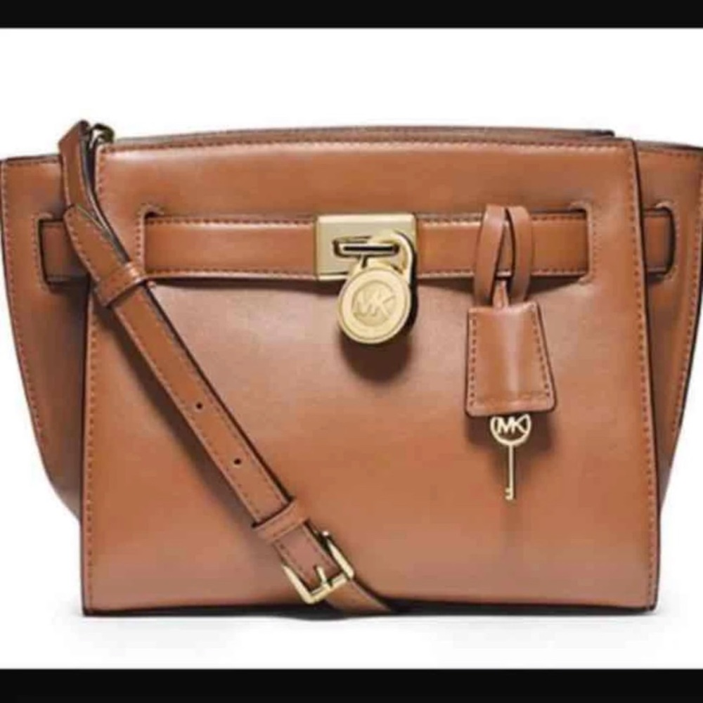 Michael Kors Hamilton Traveler Messenger Bag
